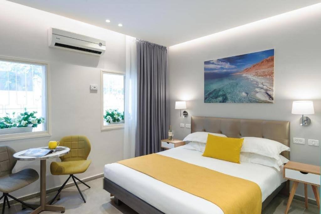 H7 Tlv Hotel Tel Aviv Bagian luar foto