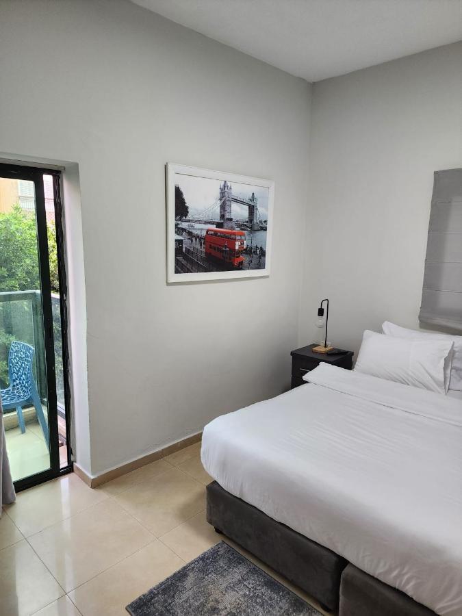 H7 Tlv Hotel Tel Aviv Bagian luar foto